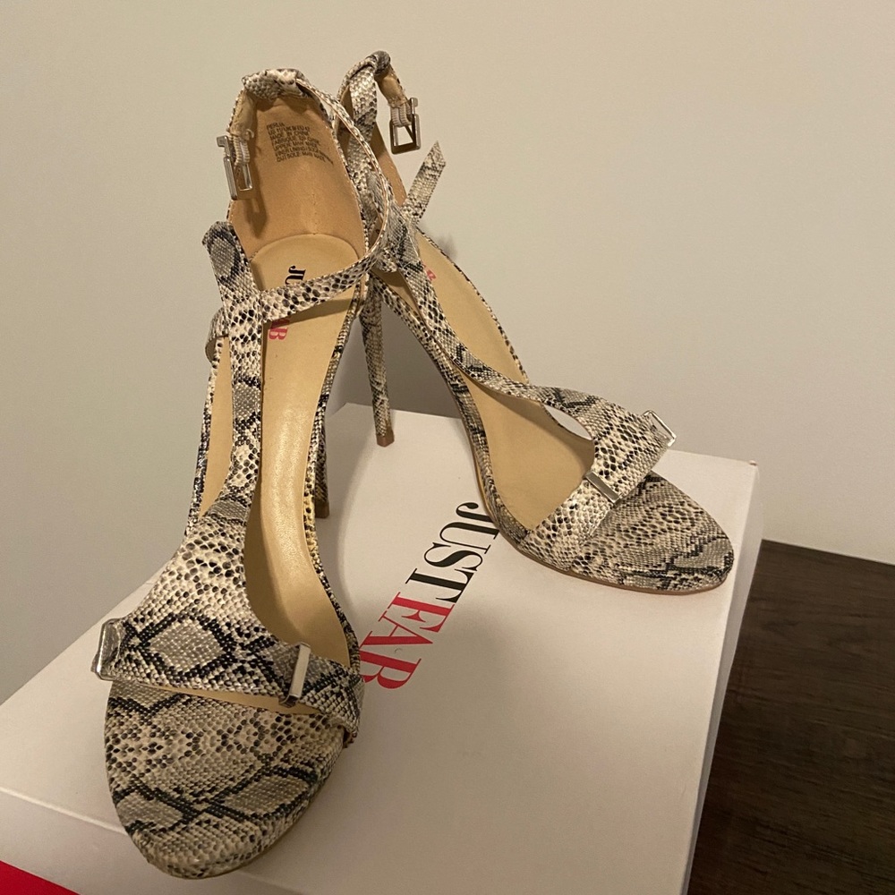 Size 11, Snake Print, 4.5 inches, Just Fab Heels, Only Worn Once